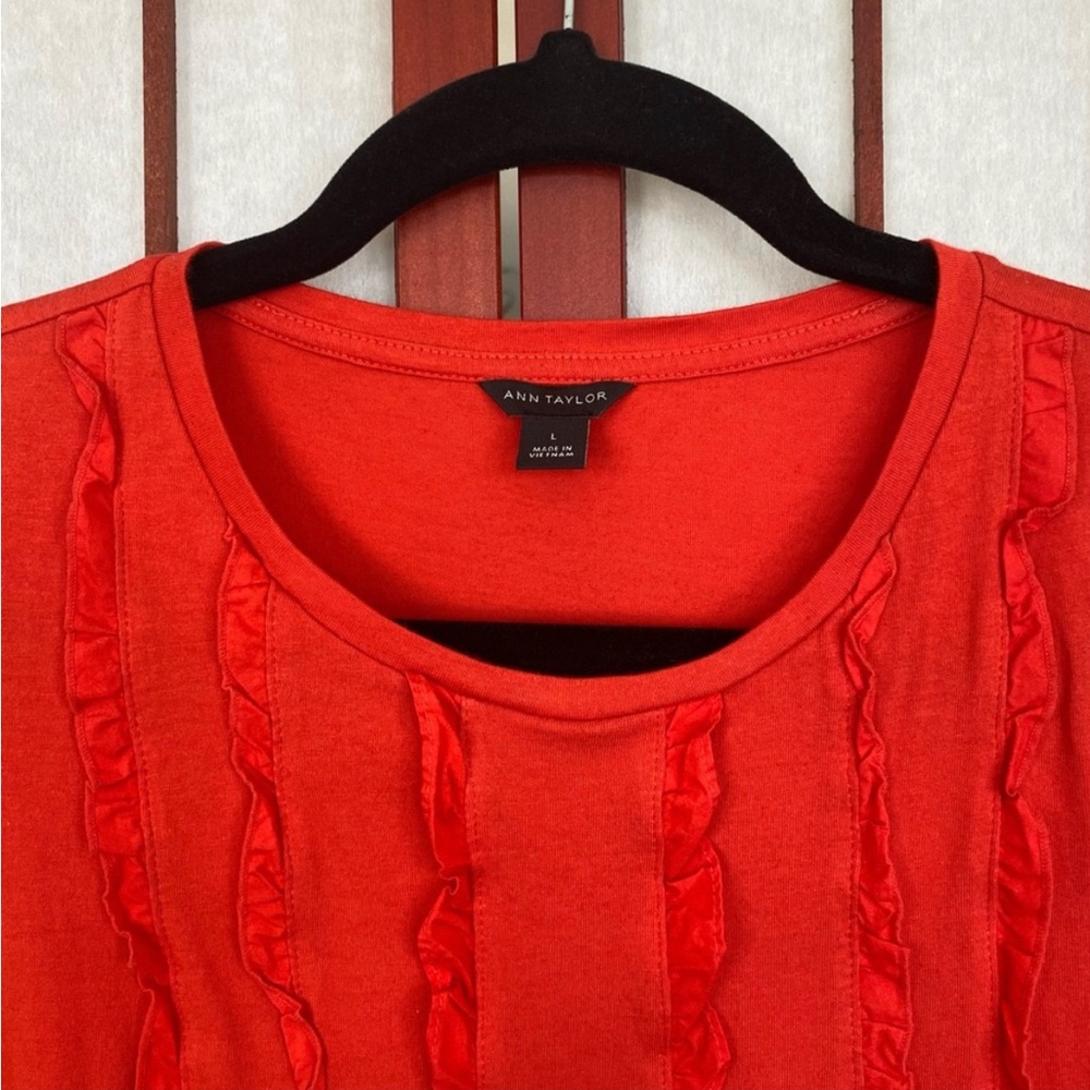 Ann Taylor Ruffle Front Shell - Picture 3 of 7
